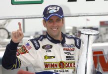 Se estrelló un avión que pertenece a la leyenda del NASCAR Greg Biffle: “Ha habido víctimas mortales”