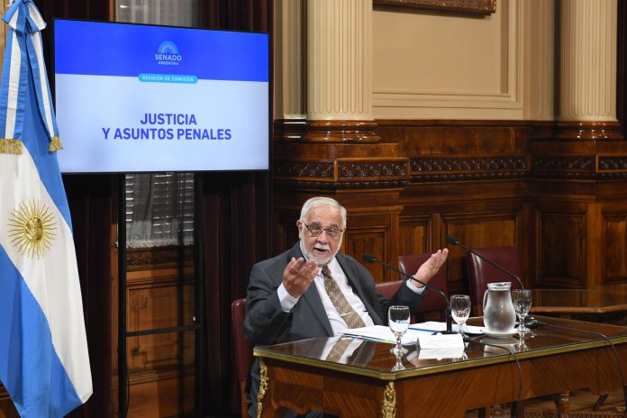 Senado: sin la presencia del peronismo, el oficialismo dictaminó el proyecto de ley de Inocencia Fiscal