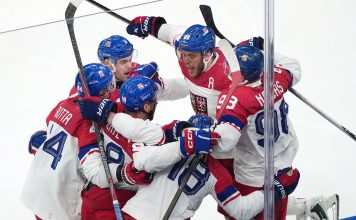 El gol ilegal que generó polémica en los cuartos de final de hockey sobre hielo de los Juegos Olímpicos de Invierno
