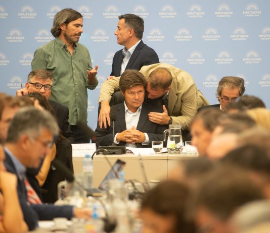 El oficialismo convocó a sesión mañana en Diputados por la reforma laboral: eliminará el artículo de las licencias