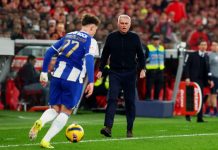 El encendido cruce entre Mourinho y Lucho González en el clásico entre Benfica y Porto: “Me llamó traidor 50 veces”