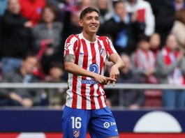 El impresionante remate teledirigido de Nahuel Molina que se clavó en el ángulo en el partido entre Atlético Madrid y Getafe