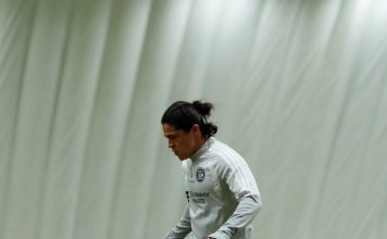 Es la estrella de una popular serie sobre fútbol y a los 35 años está a prueba en un equipo profesional: “Los rumores son ciertos”