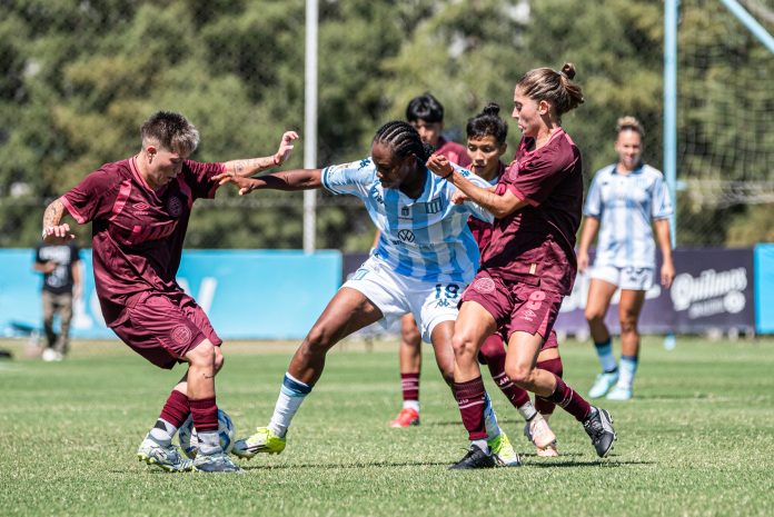 “¿Está para el Puskas?“: la peculiar secuencia de uno de los goles de Racing ante Lanús por el Torneo Apertura del fútbol femenino