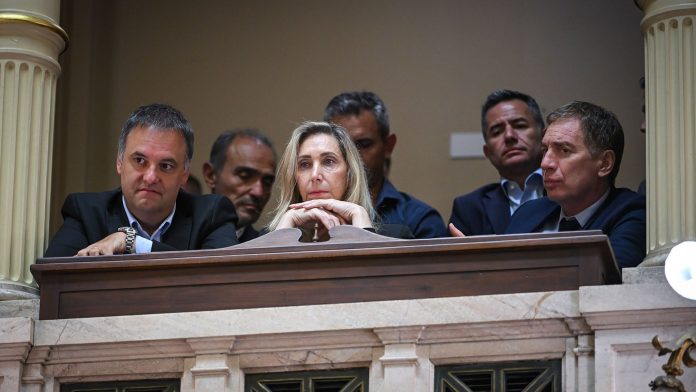 “Habrá consecuencias”: las hipótesis oficiales por el caso Adorni y las desconfianzas que alimentan la interna del Gobierno