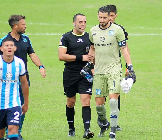 Nuevos chats siembran dudas sobre los arbitrajes en el fútbol argentino: “Ahora que me banquen porque Racing me borra”