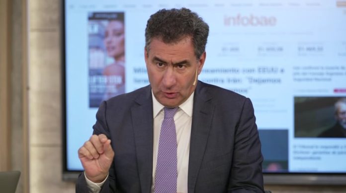 Regazzoni aseguró que “para encarrilar la salud hay que encarrilar la economía” y definió la salida de la OMS como un movimiento geopolítico