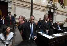El descargo de Adorni en el Congreso: qué dijo sobre su patrimonio, los viajes al exterior y los contratos con Grandio