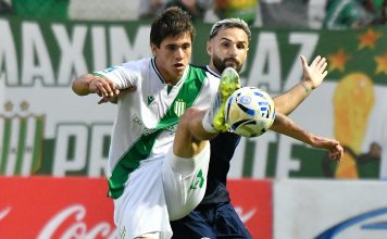 El tenso cara a cara de Pedro Troglio con los periodistas tras el empate de Banfield: “Me calienta que pidan mi cabeza”