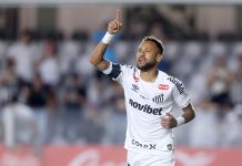 La tensa discusión entre Neymar y un fanático del Santos tras el empate en la Copa Sudamericana: “Deberías entrenar más”