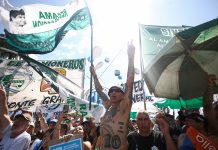 Marcha de la CGT, en vivo: organizaciones políticas y sindicales arriban a Plaza de Mayo