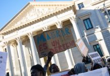 Más de 40 mil argentinos que viven sin papeles en España podrán beneficiarse de una nueva regularización migratoria: los requisitos