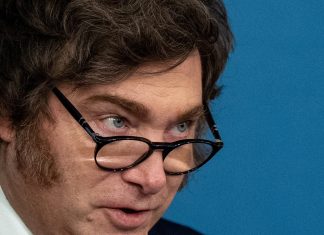 Milei volvió a destacar la baja de la inflación, pero advirtió que “queda pendiente una gran corrección de precios regulados”