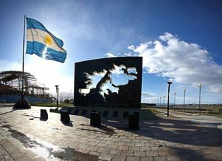 Según Reuters, Estados Unidos evalúa revisar su apoyo a la soberanía británica sobre las Islas Malvinas