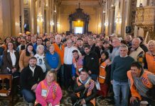 El arzobispo de Córdoba recibió a cuidacoches y limpiavidrios: “Si retrocede la economía popular, avanza la economía criminal”