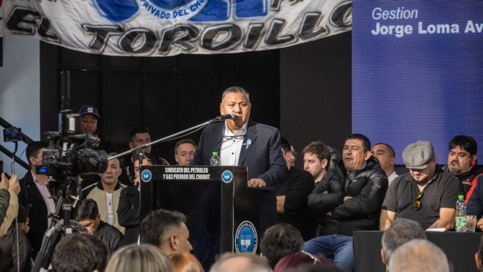 “El peor daño que tiene la economía lo genera Adorni”, dijo el sindicalista petrolero Jorge Avila