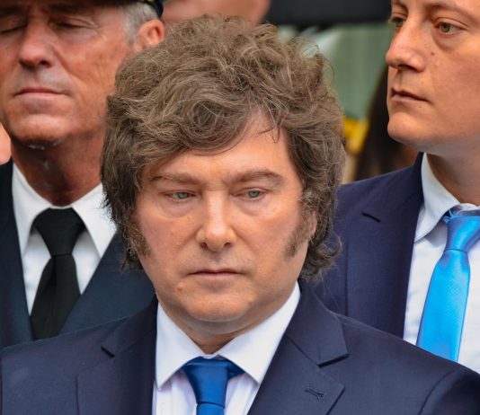 Julio María Sanguinetti, expresidente de Uruguay: “La Argentina hoy está precisando un baño de serenidad”