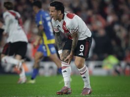 La dura entrada de Franco Ibarra que lesionó a Sebastián Driussi a los 7 minutos de River Plate-Rosario Central