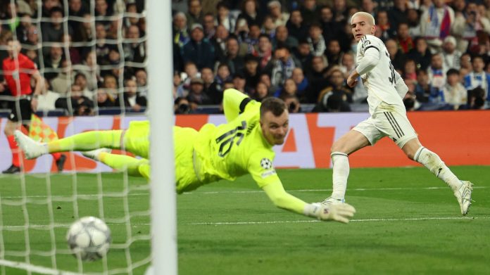 Los 10 jugadores del Real Madrid que serían declarados transferibles en el inicio de la era Mourinho: la decisión con Mastantuono