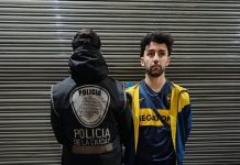 Reapareció el hincha que irrumpió en la conferencia de Scaloni: quiso entrar a la cancha de Boca con un carnet inhabilitado