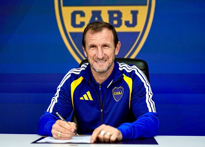 Boca Juniors hizo oficial la contratación del Vasco Arrabarruena como entrenador: así quedó conformado su cuerpo técnico