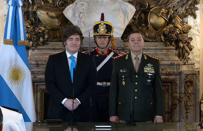 El Gobierno dispuso un suplemento salarial para militares con títulos superiores: quiénes lo cobrarán y cuándo comenzará a regir