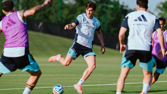 La selección argentina confirmó que Leonardo Balerdi no jugará el Mundial por lesión