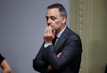 “Me han tratado de delincuente y corrupto sin un solo hecho de corrupción”: qué dice el texto completo de la renuncia de Manuel Adorni
