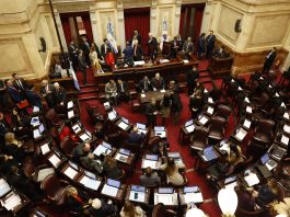 Naufragó la sesión en el Senado en la que la oposición buscaba impulsar la interpelación de Adorni