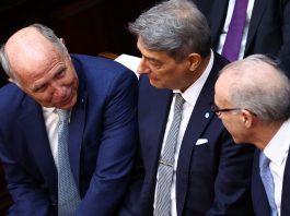 Un decreto de Milei abre la posibilidad de acelerar los pliegos para completar la Corte Suprema