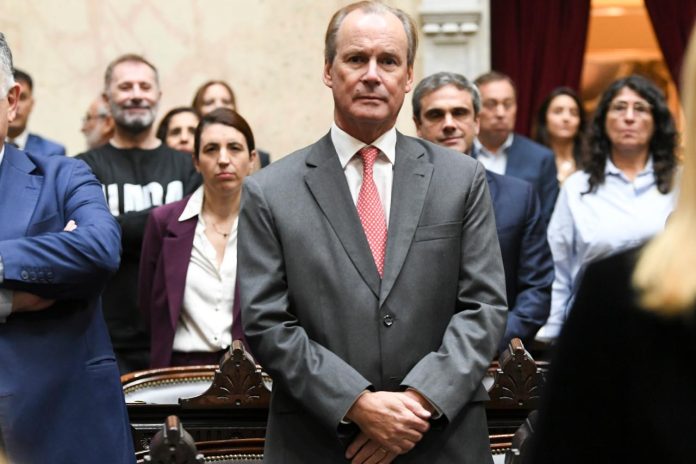 La Justicia pedirá autorización al Congreso para peritar el celular del exgobernador entrerriano Gustavo Bordet