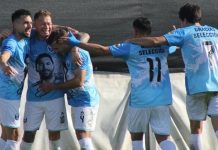 La particular camiseta que utilizó un equipo del ascenso para homenajear a Lionel Messi y a la selección argentina