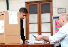 Más allá de la discusión nacional, Kicillof se aferra a las PASO para definir las candidaturas provinciales