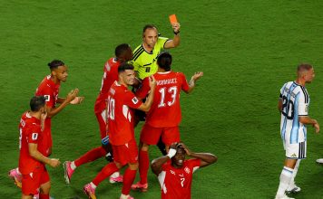Por qué la FIFA respaldo a la IFAB en la polémica de amonestaciones por error de identidad en los casos de Embolo y Almirón