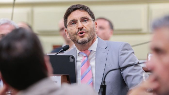 Santa Fe avanza con una reforma electoral que incluye las PASO: el rol del PJ y los puntos claves para 2027