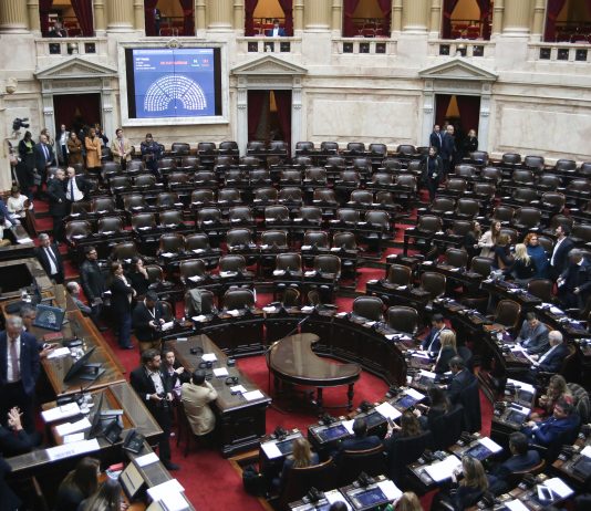 Sin proyectos del Poder Ejecutivo y con las comisiones cerradas, LLA paraliza la actividad en Diputados