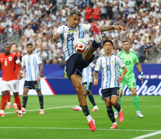 Su club lo acaba de comprar, pero lo vendería a un gigante de Alemania: el curioso caso de una figura de la selección argentina