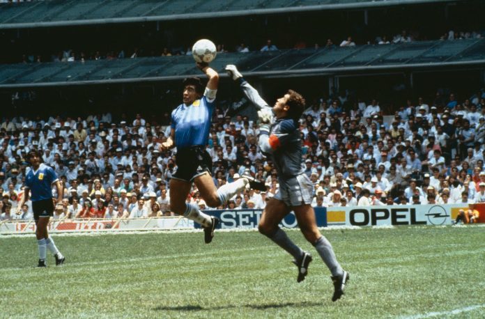 Sufrió como nadie a Maradona en México 86, se convirtió en “villano” de Argentina y sorprendió con un pedido de reconciliación