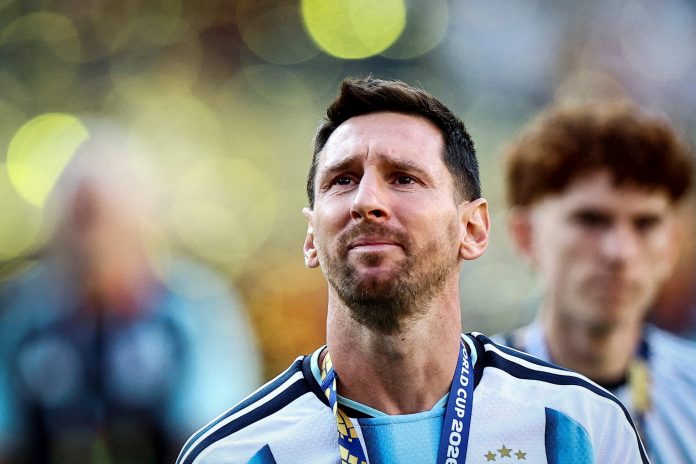 Un histórico del fútbol español elogió a Messi tras caer en la final del Mundial: “Demostró de nuevo que es el mejor de la historia”