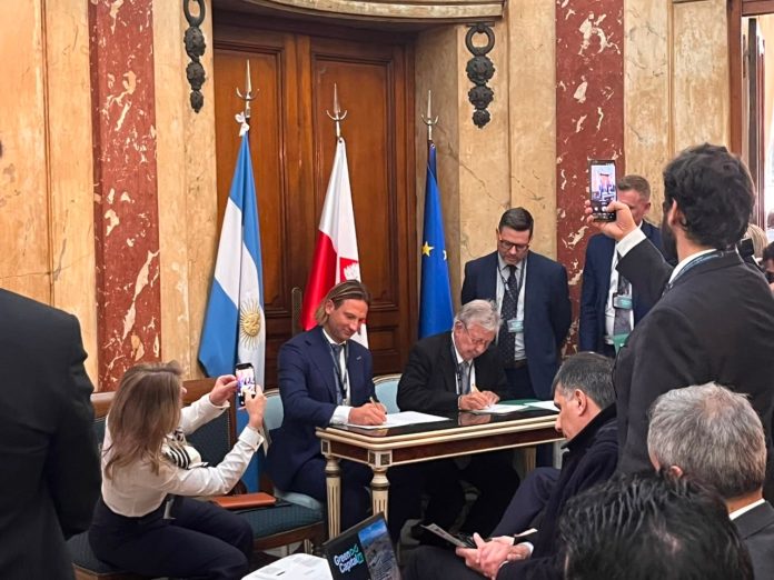 Una empresa polaca anuncia la construcción de un megacentro de datos en Chubut