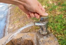 Crean una cápsula que potabiliza cualquier agua y solo requiere agitarla