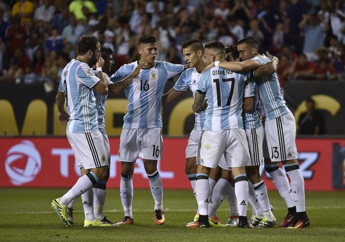 De destacarse en River Plate, jugar en la Selección y ganar el Puskás a ser fichado como “utilero”