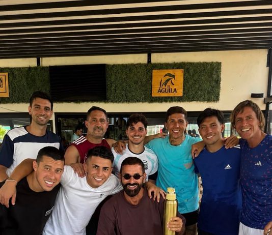 El encuentro de cuatro futbolistas de la selección argentina en Ibiza en medio del mercado de pases europeo