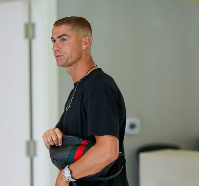 El impactante cambio de look de Cristiano Ronaldo antes de una nueva temporada con el All Nassr: “¿Quién llegó?»