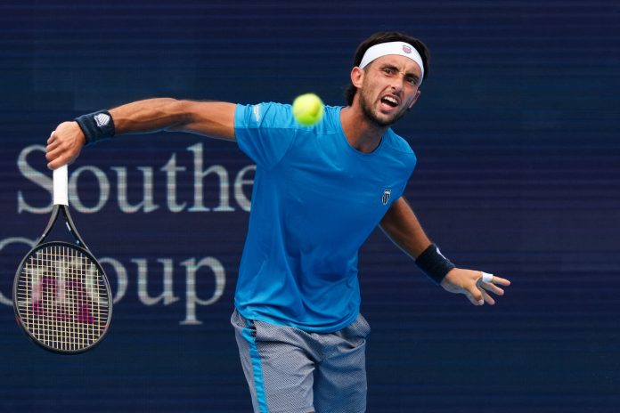 Fin del sueño de Thiago Tirante en Cincinnati: perdió con Arthur Fils y quedó eliminado en los cuartos de final