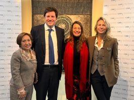 Francisco de Santibañes fue reelegido presidente del CARI