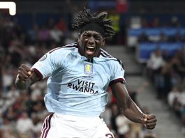 La historia de Brian Madjo, el goleador récord de 17 años y 1,93 de altura que juega en Aston Villa y podría representar a tres países