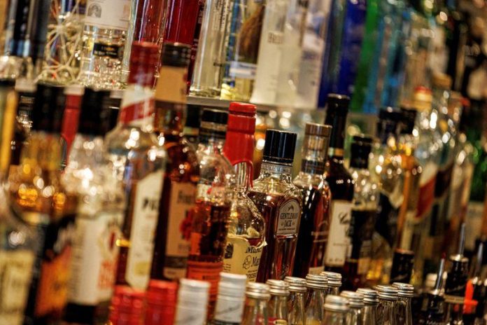 La Libertar Avanza quiere que se terminen las restricciones horarias para comprar bebidas alcohólicas en CABA
