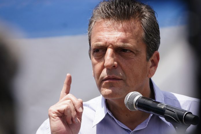 Massa se distancia del proyecto de Kicillof y considera indispensable a Cristina Kirchner para un acuerdo electoral