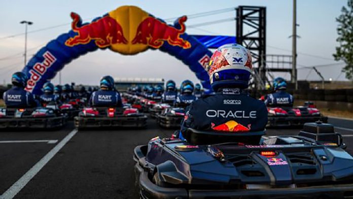 “Max vs 100″: el alocado desafío que afrontará Verstappen en una carrera de Karting